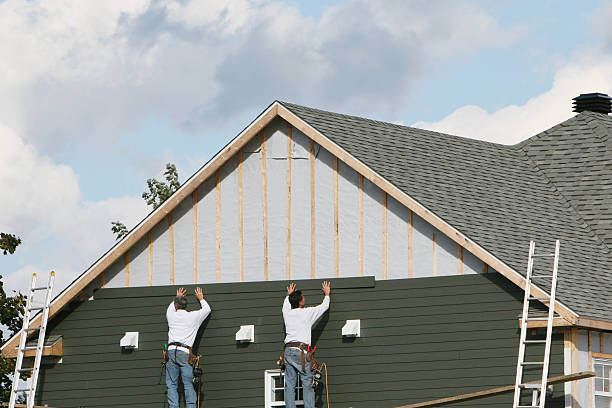 Professional Siding Replacement technician working in Pilot Mountain, NC